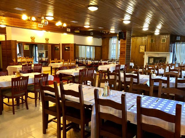 Elegant Lodge (ex. Elegant Spa) - Food and dining